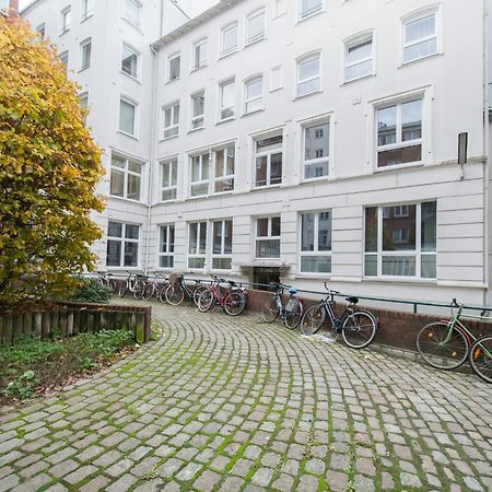 Appartements In Der Historischen Deichstrasse Contactless Check In Hamburg Exterior photo